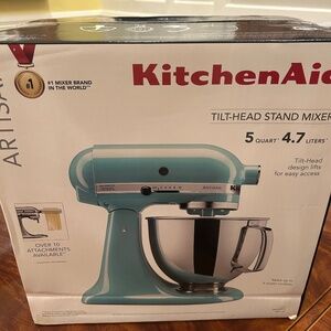 Kitchen Aid Artisan Mixer-Aqua Sky(Never opened, New In Box)